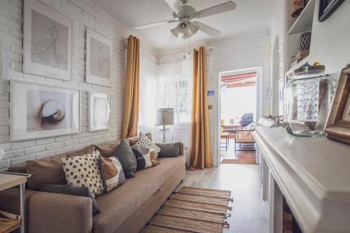 Apartamento The New Gurami Beach House