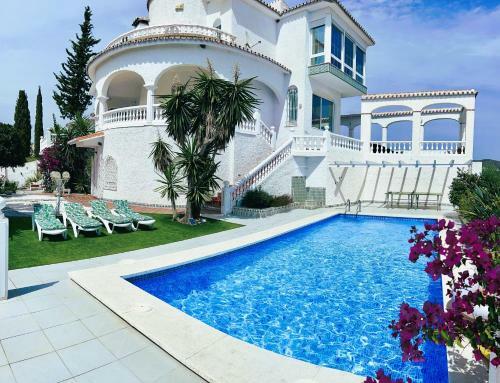 Villa Santa Maria