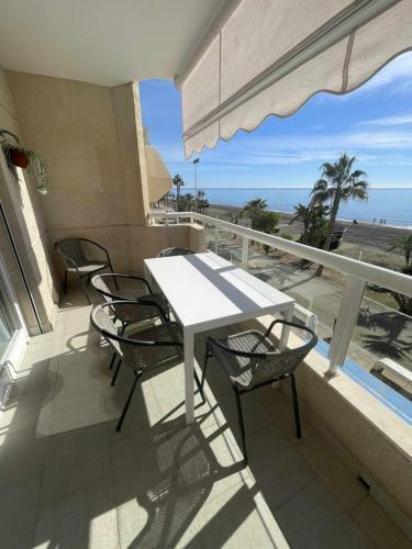 Apartamento Luminoso Piso Sobre El Mar Mediterr�neo By Centric
