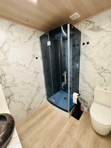 Fantastic Larimar New Apartment