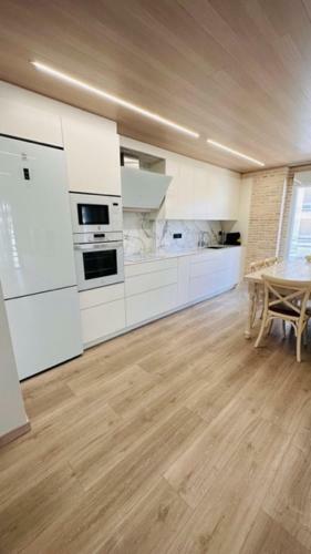 Fantastic Larimar New Apartment