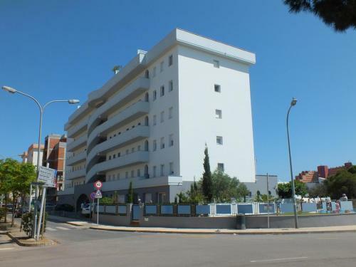 Apartamento Roses, 3 Dormitorios, 6 Personas - Es-204-14