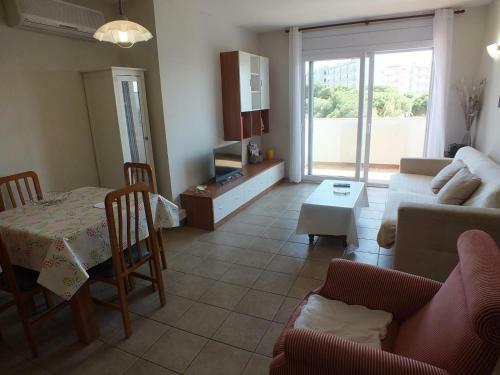 Apartamento Roses, 3 Dormitorios, 6 Personas - Es-204-14