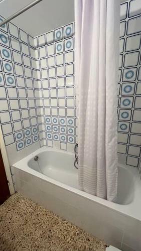 Apartamento Piso Vista Mar Y Parking En Roses