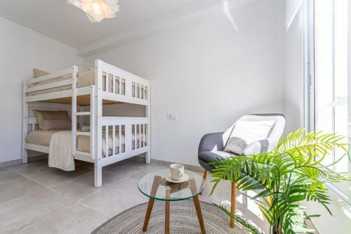 Boooom!!! Apartment With Swimming Pool