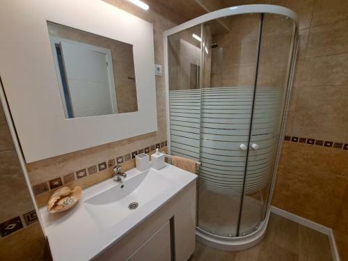 Apartamento 2� L�nea Playa Agustina Aragon