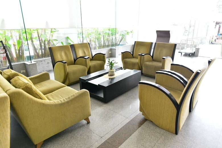 New Season Hotel
