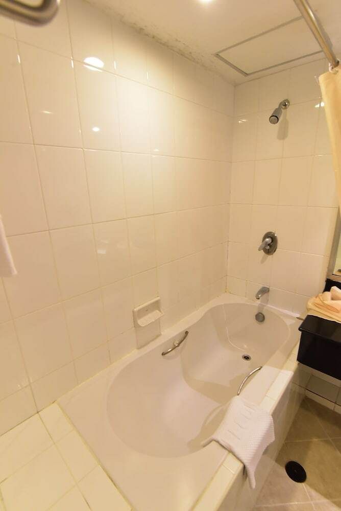 New Season Hotel