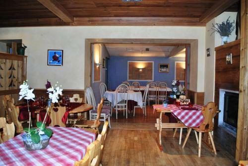 Hotel H�tel Les Perce-neige