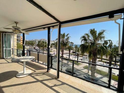 Apartamento En Primera L�nea De Mar De Salou