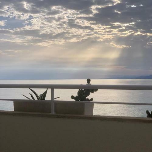 Apartamento Sobre El Mar