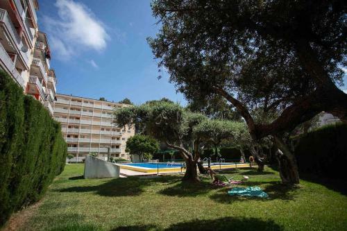 Apartamento Piso Reformado Moderno Piscina Y Jard�n!