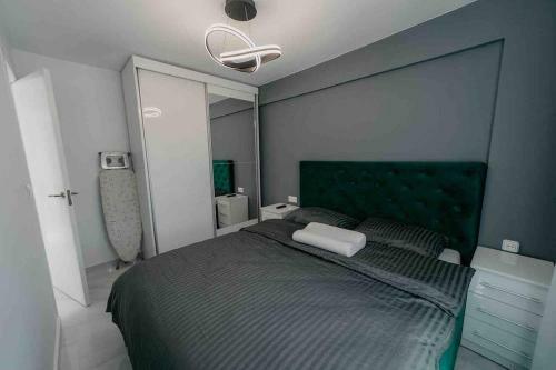 Apartamento Piso Reformado Moderno Piscina Y Jard�n!
