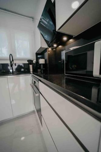 Apartamento Piso Reformado Moderno Piscina Y Jard�n!