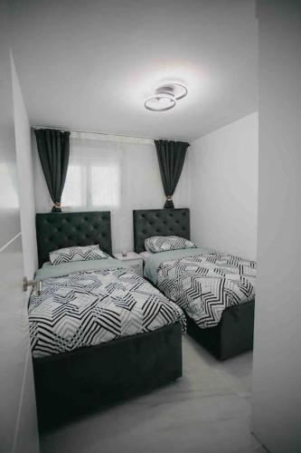 Apartamento Piso Reformado Moderno Piscina Y Jard�n!