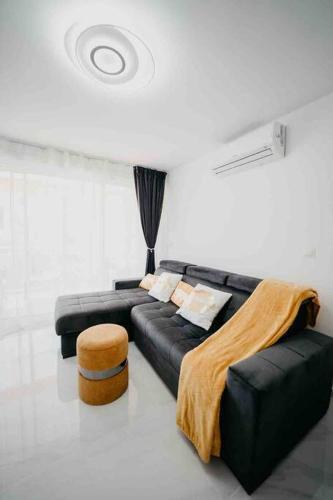 Apartamento Piso Reformado Moderno Piscina Y Jard�n!