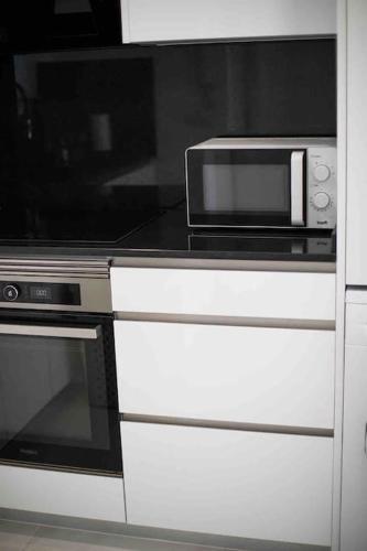 Apartamento Piso Reformado Moderno Piscina Y Jard�n!