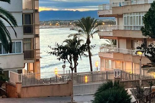 Azul 2 Bedroom Apartment In Salou Tarragona