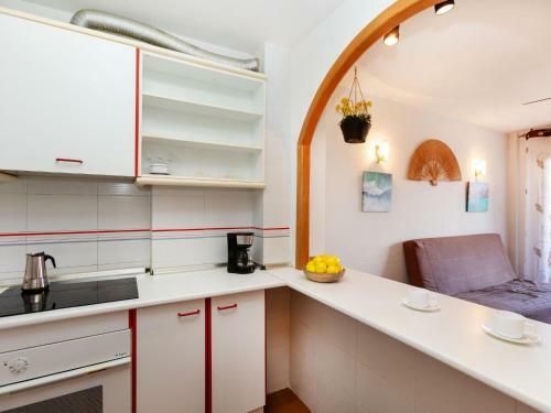 Apartment Jerez-2 By Interhome