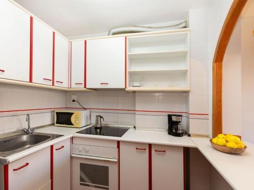 Apartment Jerez-2 By Interhome