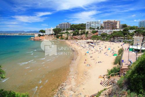 Uhc Carlos V Apartments