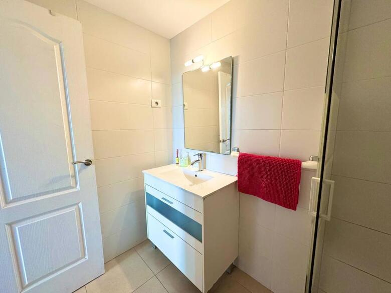 Apartsalou Lea