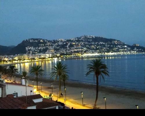 Apartamento T3 Rosas