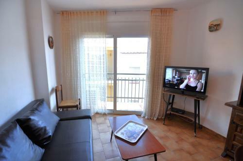 Apartamento Rnet - Madrid 11 - Roses Centro