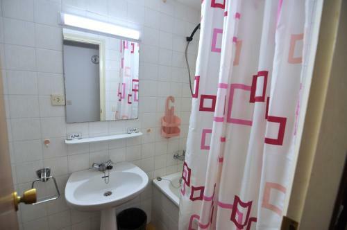 Apartamento Rnet - Madrid 11 - Roses Centro