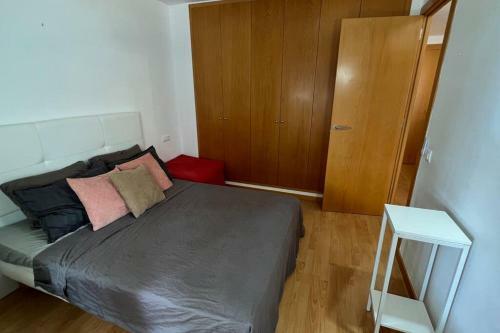 Bonito Apartamento Con Parking Y Piscina En Roses
