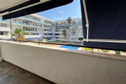 Bonito Apartamento Con Parking Y Piscina En Roses