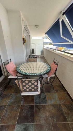 Bonito Apartamento Con Parking Y Piscina En Roses