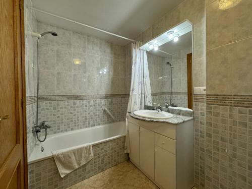 Apartamento Piso En El Centro Con Vistas Al Mar Y Balc�n