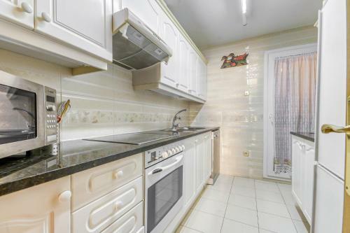 Apartamento Avda De Rhode 113 - Barneda