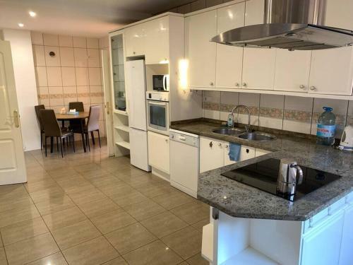 Villa Leo Con Vistas Al Mar Y Piscina Privada
