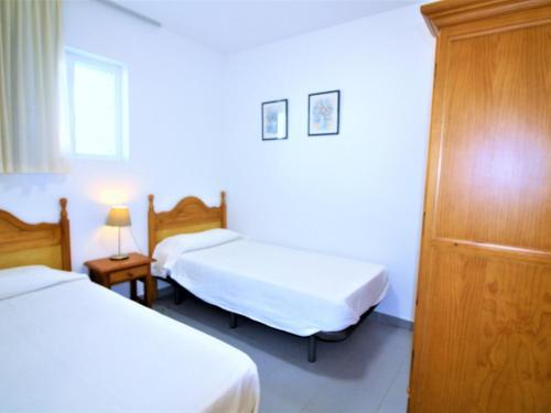 Apartamento Roses, 2 Dormitorios, 6 Personas - Es-258-43