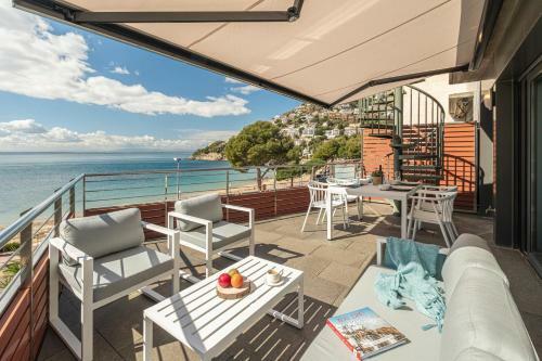 Apartamento �tico Primera L�nea Playa Canyelles
