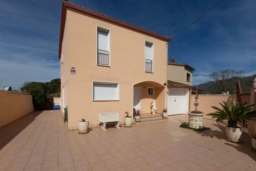 Rnet - Collsacabra - Villa Con Piscina Privada