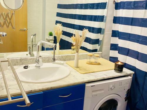 Apartamento Roses, 1 Dormitorio, 4 Personas - Es-228-174