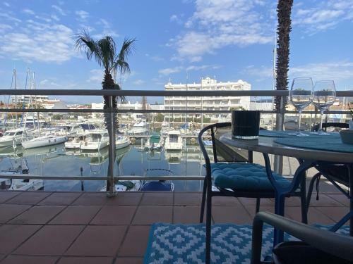 Apartamento Roses, 1 Dormitorio, 4 Personas - Es-228-174
