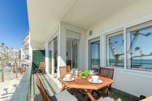 Apartamento Beach Front Cal Catal� Roses - Immo Barneda