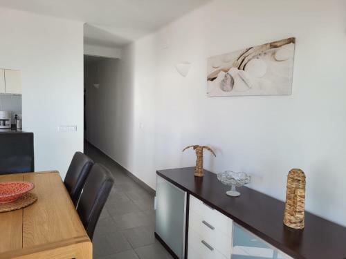 Apartamento Primera L�nea Roses Con Vistas Al Mar