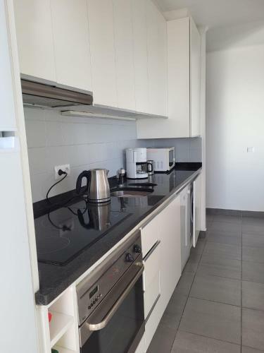 Apartamento Primera L�nea Roses Con Vistas Al Mar