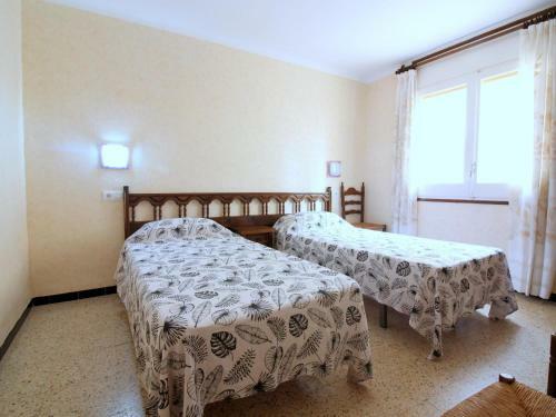 Apartamento Roses, 1 Dormitorio, 4 Personas - Es-228-108