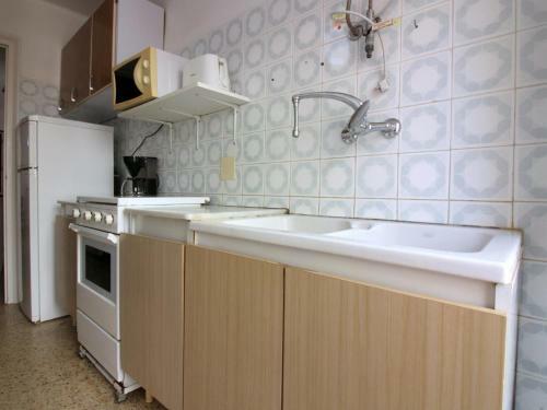 Apartamento Roses, 1 Dormitorio, 4 Personas - Es-228-108