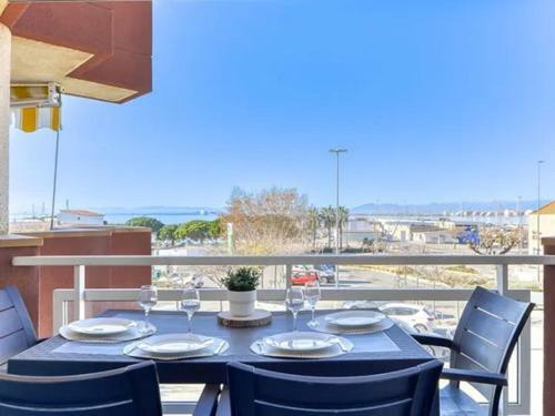 Apartamento Bahia Roses Centre