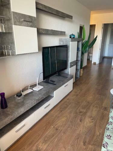 Apartamento Bahia Roses Centre