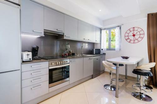 Apartamento Roses, Calm Ideal Family, Beach 200m
