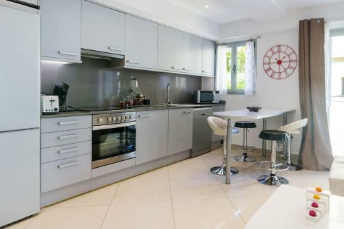 Apartamento Roses, Calm Ideal Family, Beach 200m