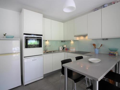 Apartamento Roses, 2 Dormitorios, 6 Personas - Es-228-124
